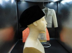 betmar black velvet bow a